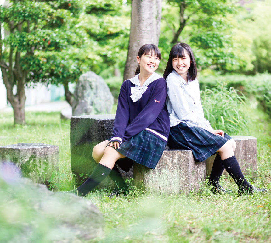 4 自分らしい制服 | 学校法人 名鉄学園 杜若高等学校